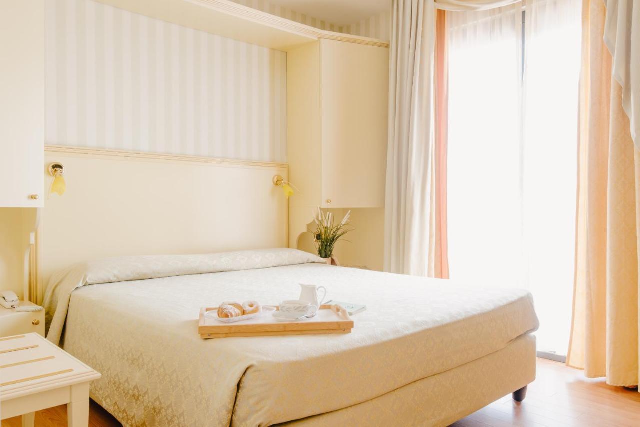 Hotel Liberty Roseto Degli Abruzzi Extérieur photo