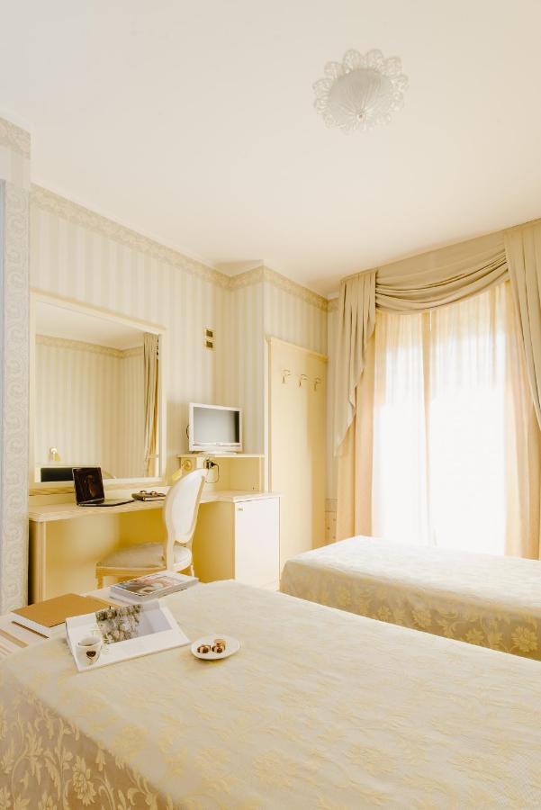 Hotel Liberty Roseto Degli Abruzzi Extérieur photo